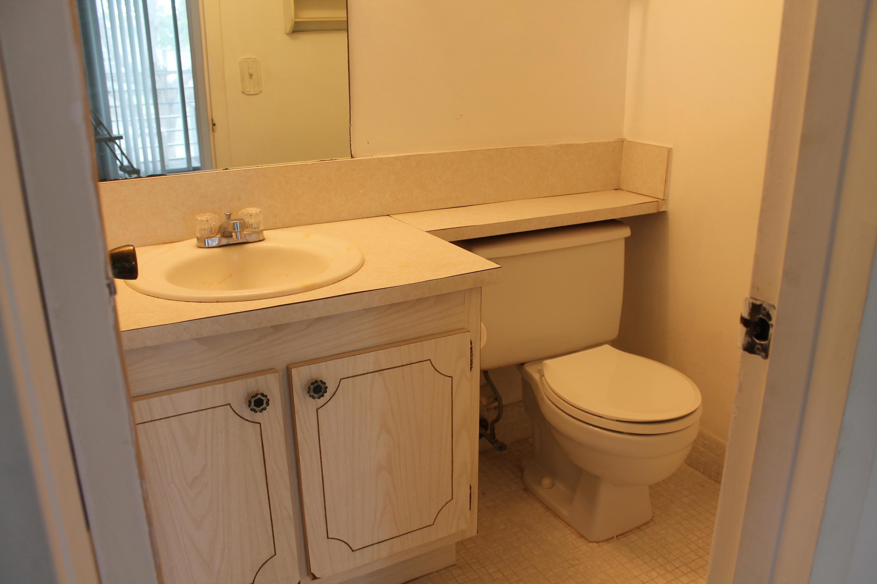 150 Dorset D, Unit 150 Boca Raton, FL 33434 - Photo 5 of 16 IMG_2269