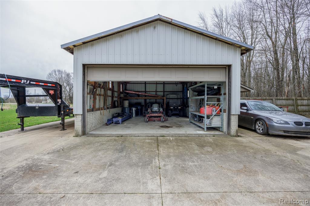 9247 Schrepfer Road Howell, MI 48855 - Photo 33 of 44 Gallery Image 33