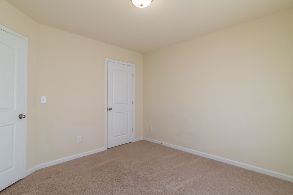 304 Irish Court Phenix City, AL 36869 - Photo 16 of 20