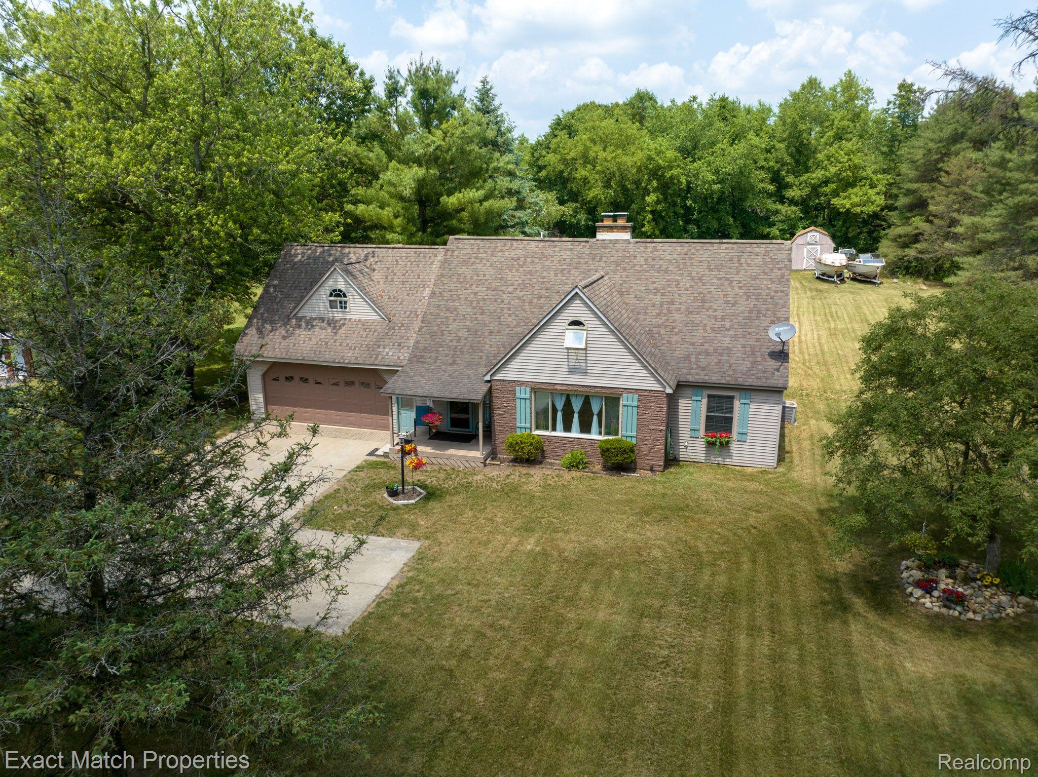 3916 Gregory Road Lake Orion, MI 48359 - Photo 31 of 36 Overhead view of the Property..