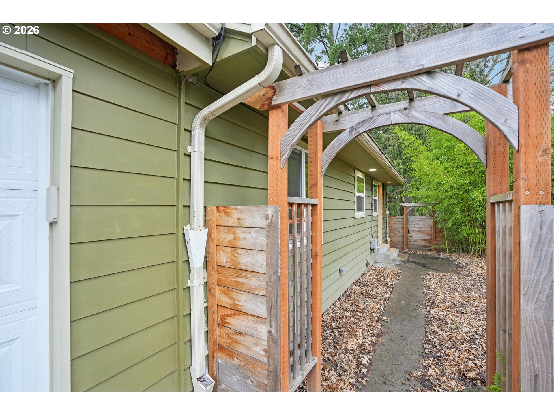 11085 Southwest Polsky Road Beaverton, OR 97005 - Photo 2 of 30