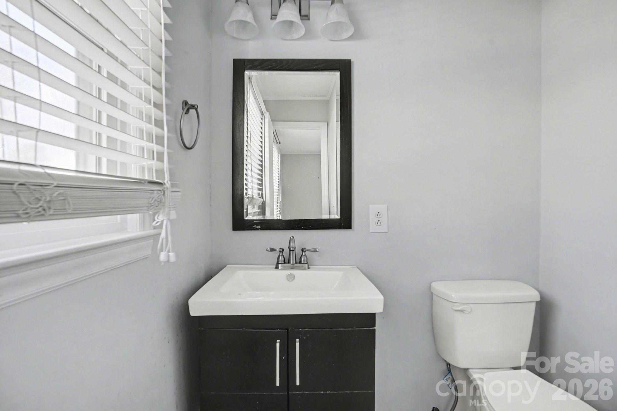 4720 Charlie Hipp Road Charlotte, NC 28214 - Photo 17 of 28 Gallery Image 17