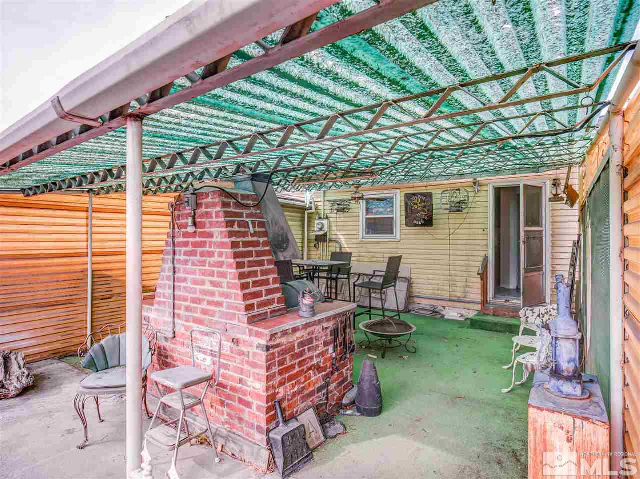 940 Wilkinson Avenue Reno, NV 89502 - Photo 29 of 29 a backyard of a house with seating space