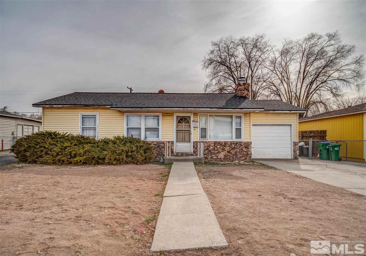940 Wilkinson Avenue Reno, NV 89502 - Photo 4 of 29 front view of a house with a patio