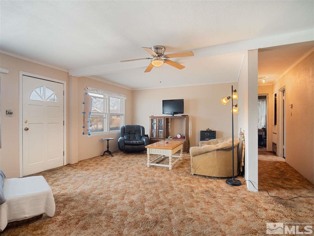 940 Wilkinson Avenue Reno, NV 89502 - Photo 9 of 29 a living room with furniture