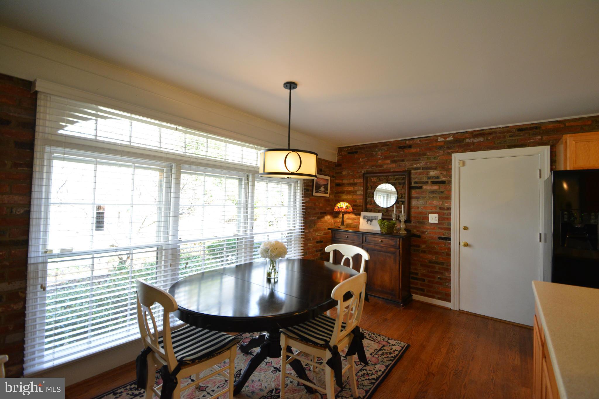 11314 Cushman Road Rockville, MD 20852 - Photo 10 of 25 Kitchen