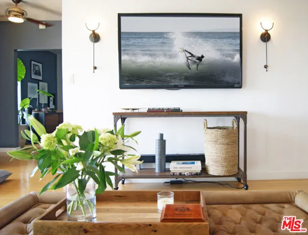 $4,300 | 1131 Alta Loma Road, Unit 407, West Hollywood, CA 90069