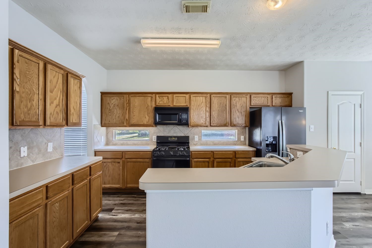 3138 Red Rover Court Spring, TX 77373 - Photo 6 of 21 Kitchen