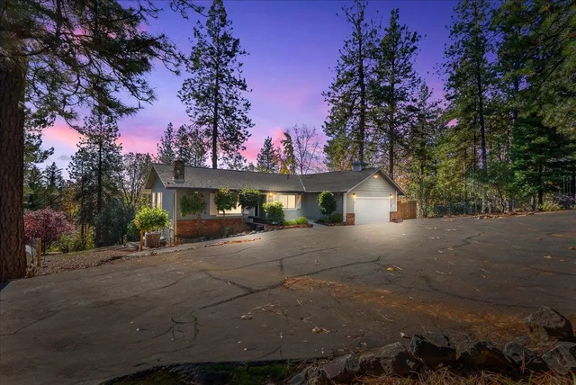 $725,000 | 11977 Alta Sierra Drive, Grass Valley, CA 95949