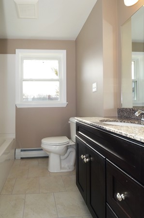 4 Downing Road Peabody, MA 01960 - Photo 4 of 27 Gallery Image 4