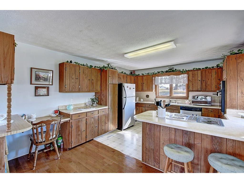 641 Summer Sound Road Piney Flats, TN 37686 - Photo 14 of 34 Photo 14