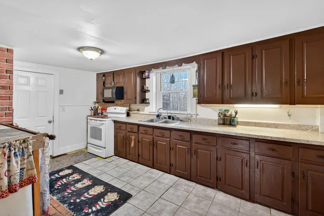 $280,000 | 167 Calls Hill Road, Dresden, ME 04342