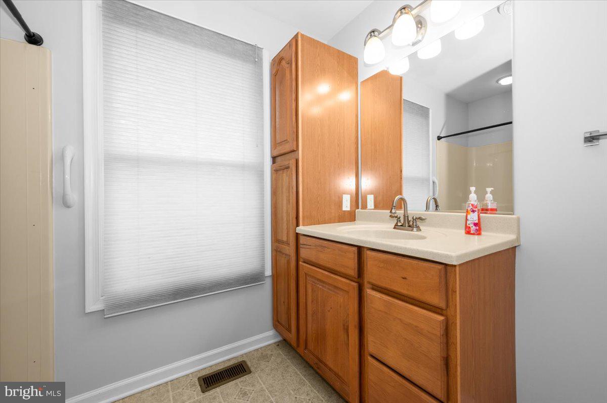 4211 Spring View Court Jefferson, MD 21755 - Photo 36 of 90 Gallery Image 36