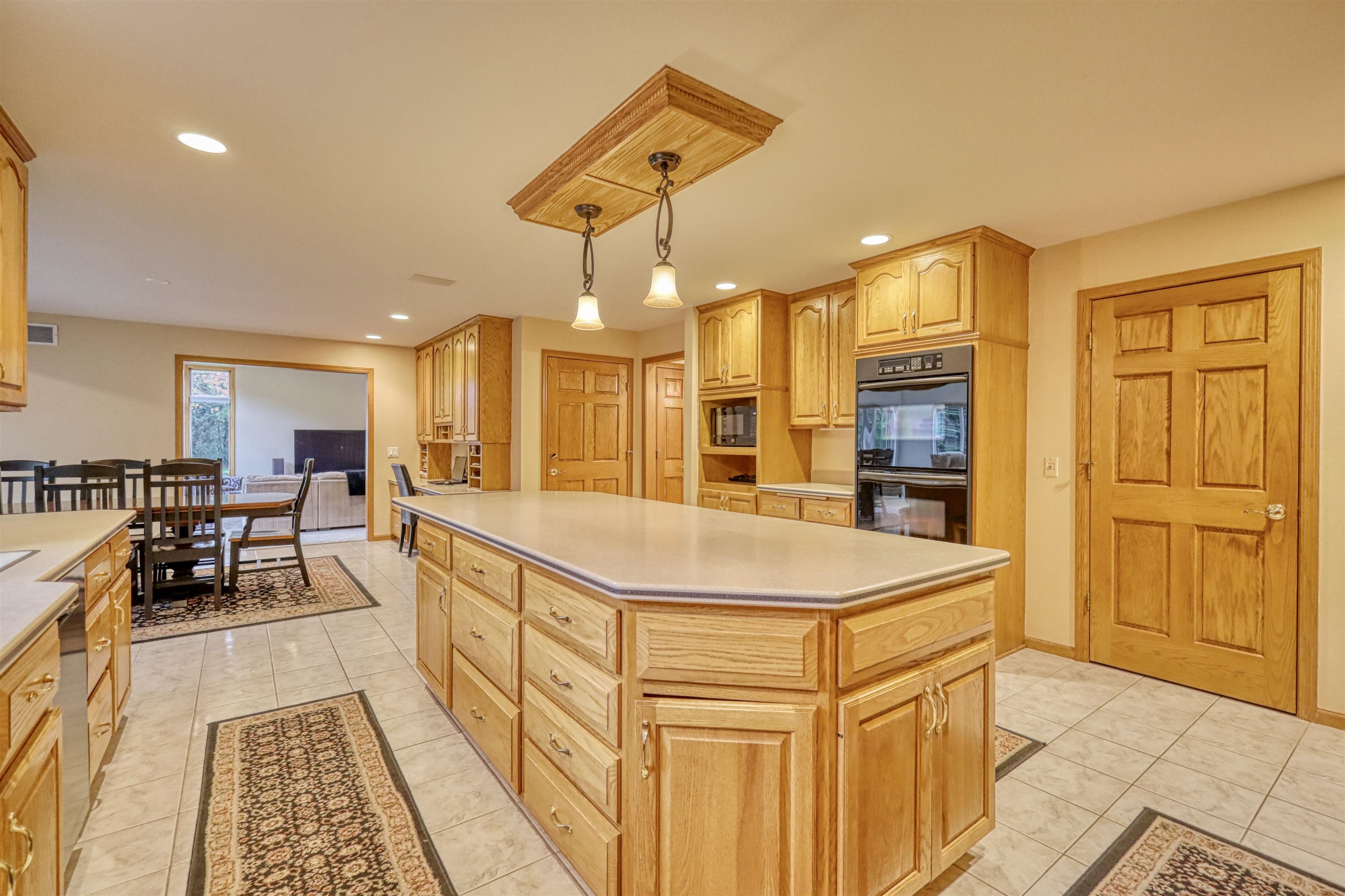 1225 St Patrick Way Sun Prairie, WI 53590 - Photo 16 of 82 Gallery Image 16