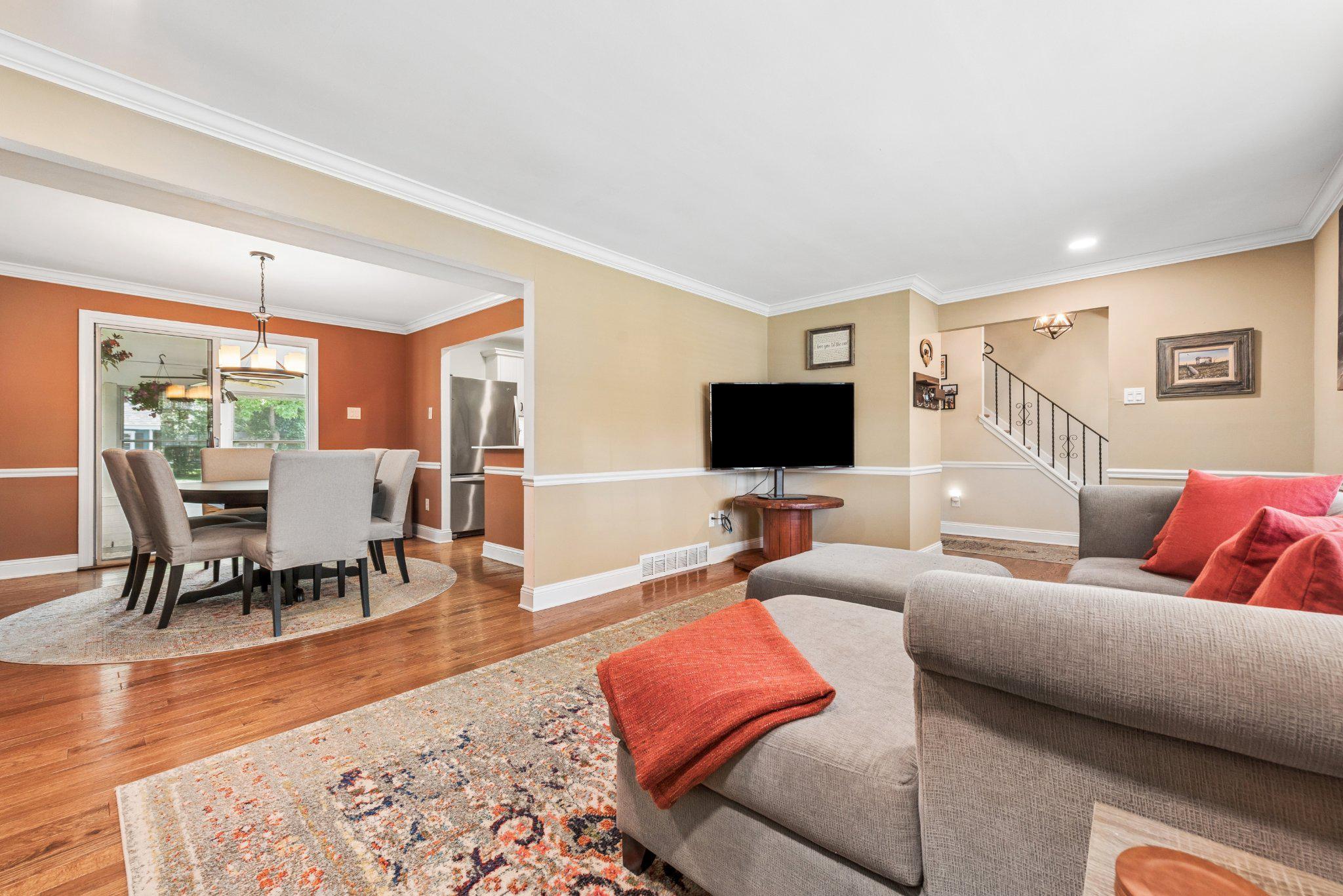 275 Waverly Road Southampton, PA 18966 - Photo 8 of 35 Gallery Image 8