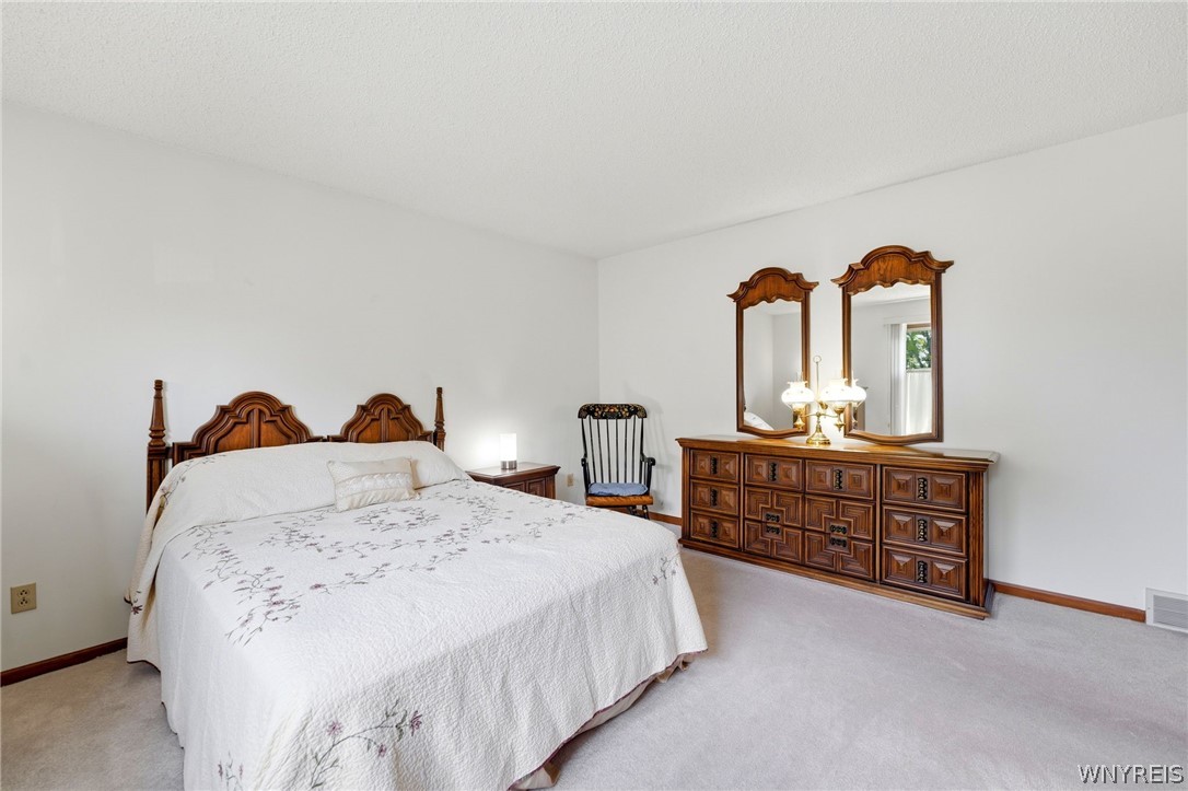 222 Warner Road Lancaster, NY 14086 - Photo 36 of 50