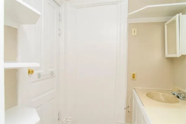 $389,900 | 10-12 South 16th Avenue East, Duluth, MN 55812