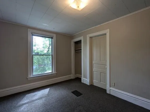 $389,900 | 10-12 South 16th Avenue East, Duluth, MN 55812