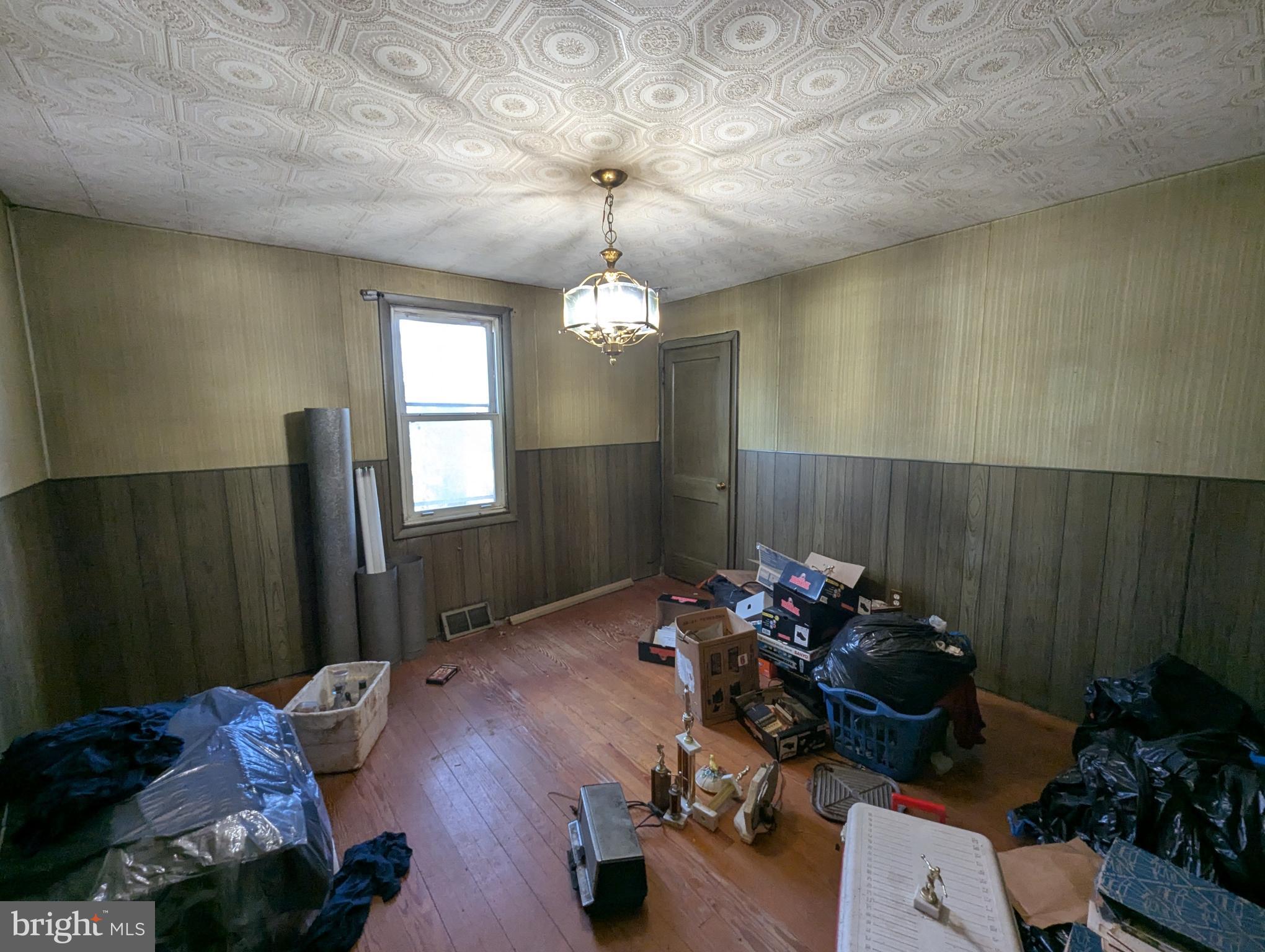 8212 Diamond Point Road Baltimore, MD 21224 - Photo 16 of 22 Gallery Image 16