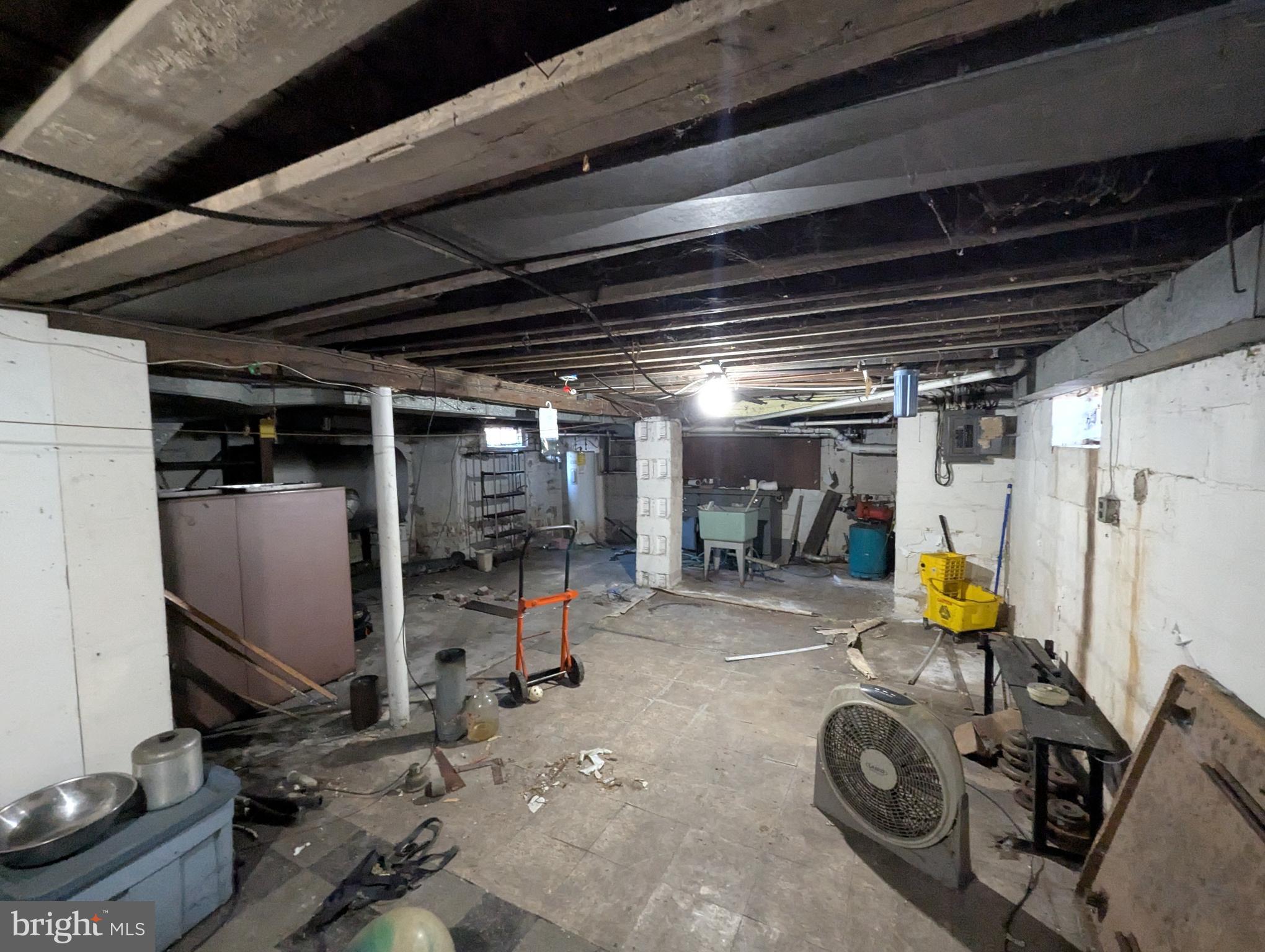 8212 Diamond Point Road Baltimore, MD 21224 - Photo 18 of 22 Gallery Image 18