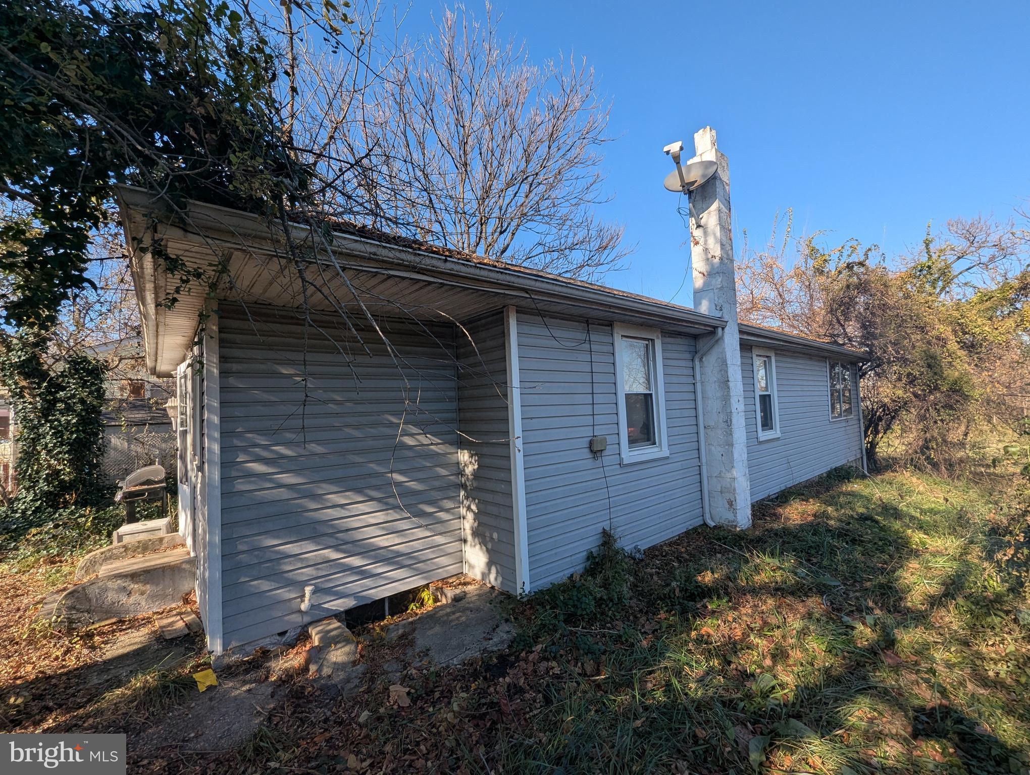 8212 Diamond Point Road Baltimore, MD 21224 - Photo 6 of 22 Gallery Image 6