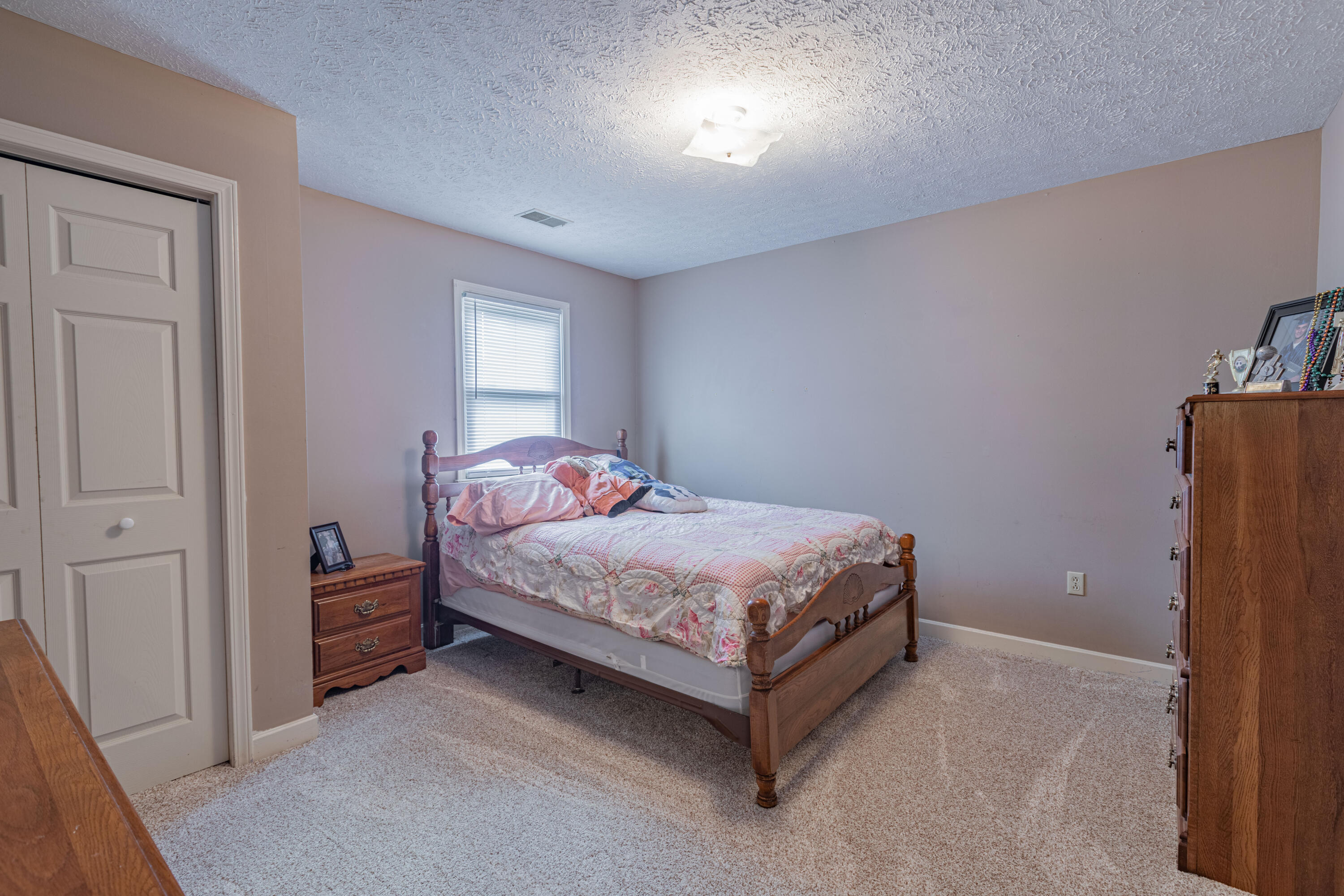 128 Locust Ridge Road Frankfort, KY 40601 - Photo 18 of 28 2S7A4147-HDR