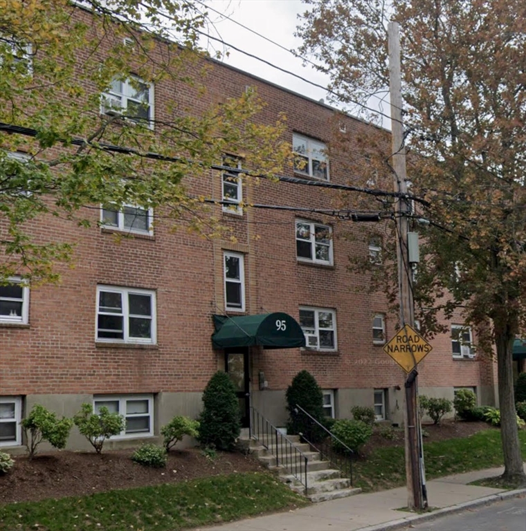 95 Chestnut Street, Unit 1B Brookline, MA 02445 - Photo 8 of 8
