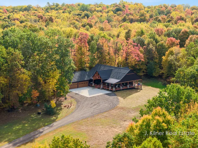 $1,950,000 | 4390 22 Mile Road Northwest, Grant, MI 49327