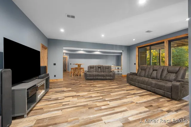 $1,950,000 | 4390 22 Mile Road Northwest, Grant, MI 49327