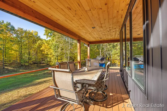 $1,950,000 | 4390 22 Mile Road Northwest, Grant, MI 49327