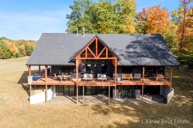 $1,950,000 | 4390 22 Mile Road Northwest, Grant, MI 49327