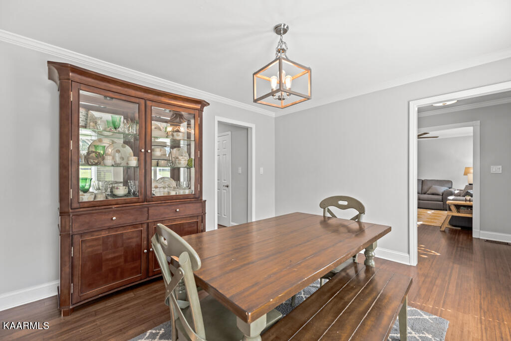 1348 Wenlock Road Knoxville, TN 37922 - Photo 19 of 35 19 - Dining Room