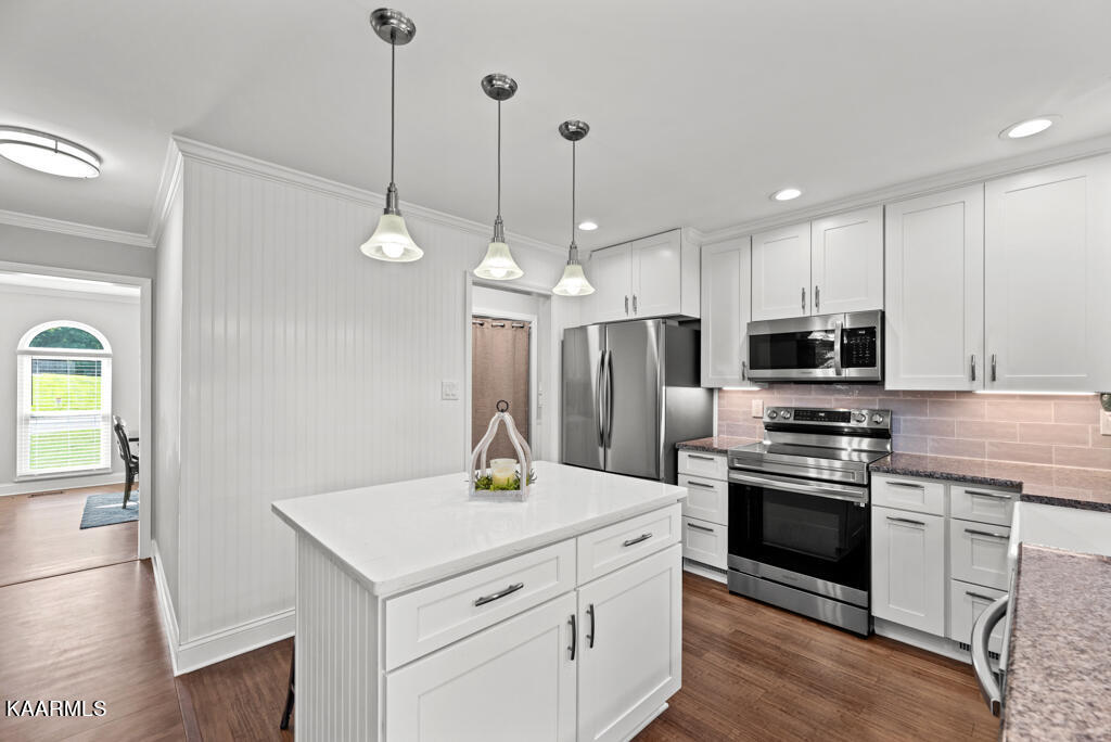 1348 Wenlock Road Knoxville, TN 37922 - Photo 4 of 35 4 - Kitchen