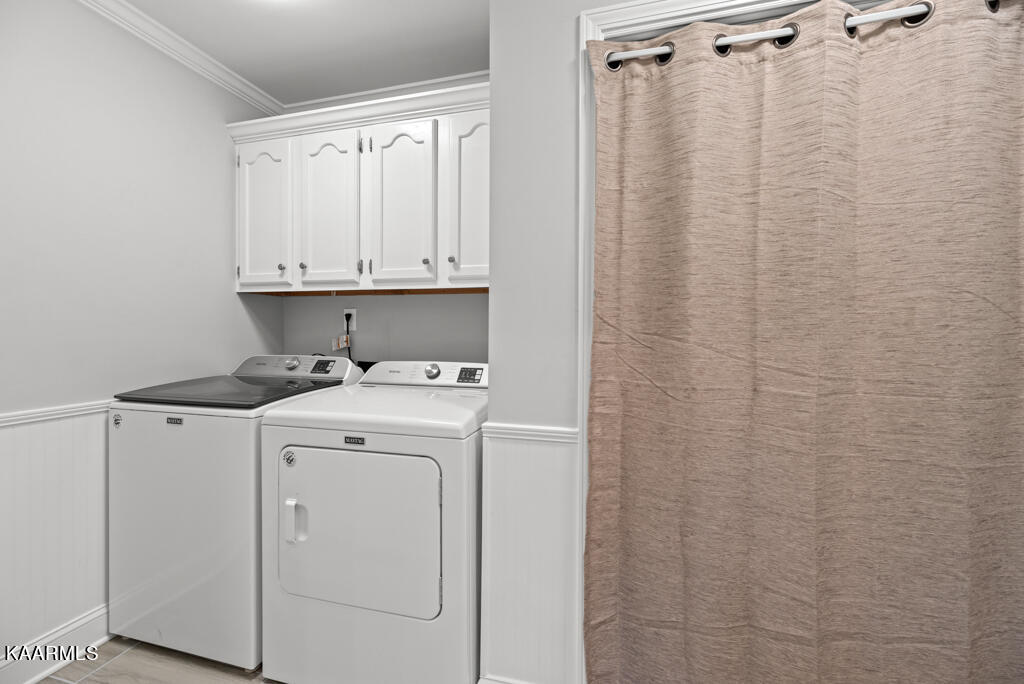 1348 Wenlock Road Knoxville, TN 37922 - Photo 9 of 35 8.1 - Laundry