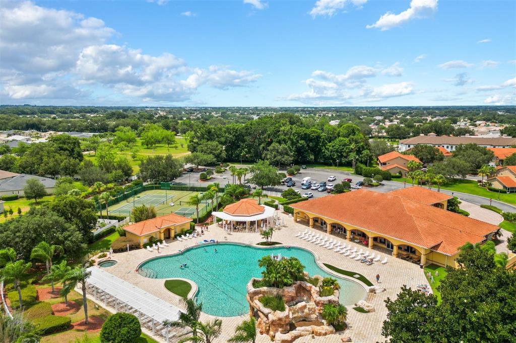 10404 Silver Maple Avenue Oxford, FL 34484 - Photo 40 of 41 an aerial view of a house with outdoor space