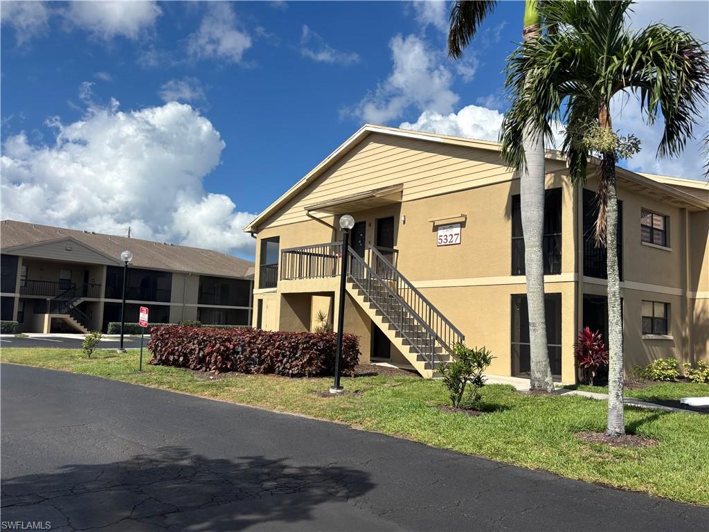 5327 Summerlin Road, Unit 2709 Fort Myers, FL 33919 - Photo 1 of 11
