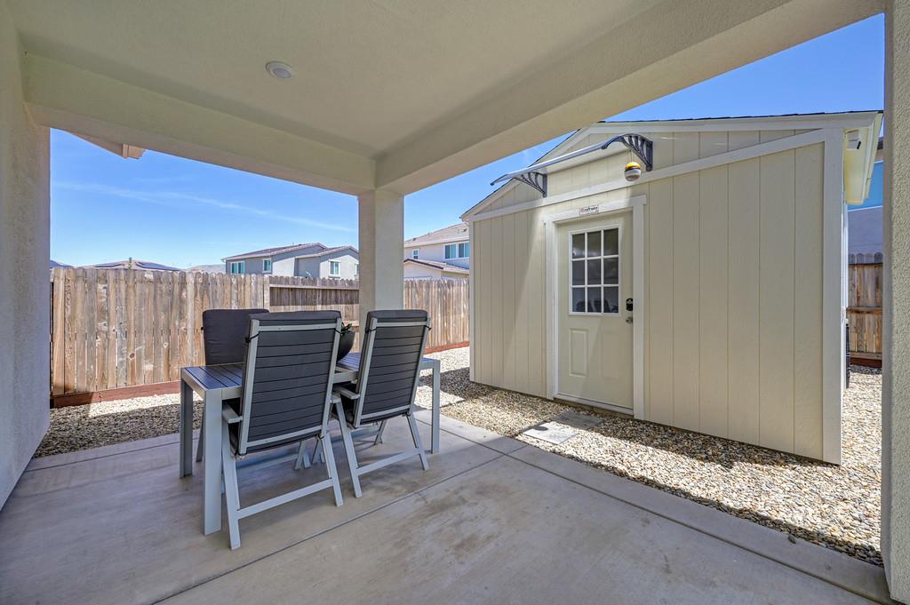 8229 Poppy Rdg Circle Elk Grove, CA 95757 - Photo 45 of 75