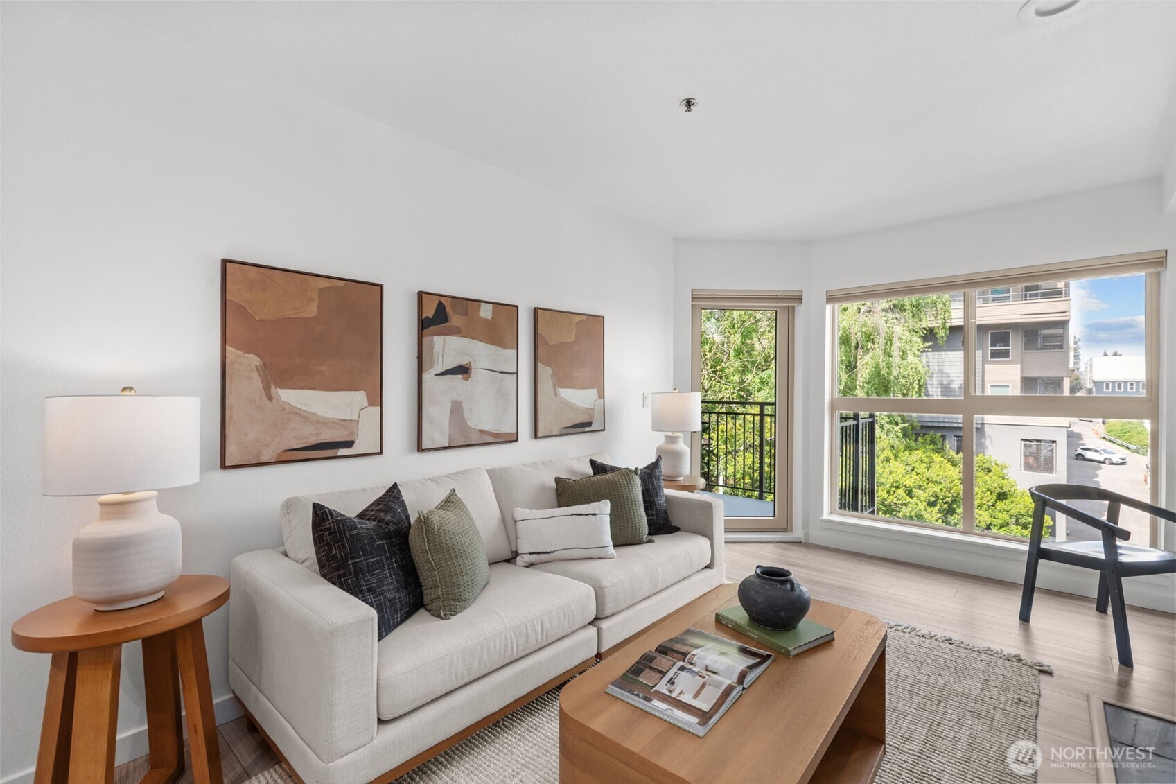 701 Galer Street, Unit 505 Seattle, WA 98109 - Photo 2 of 40