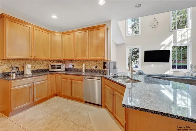 $585,000 | 2453 Nicola Court, Addison, IL 60101