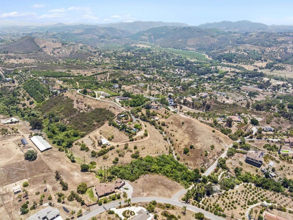 31801 Wrightwood Road Bonsall, CA 92003 - Photo 15 of 45