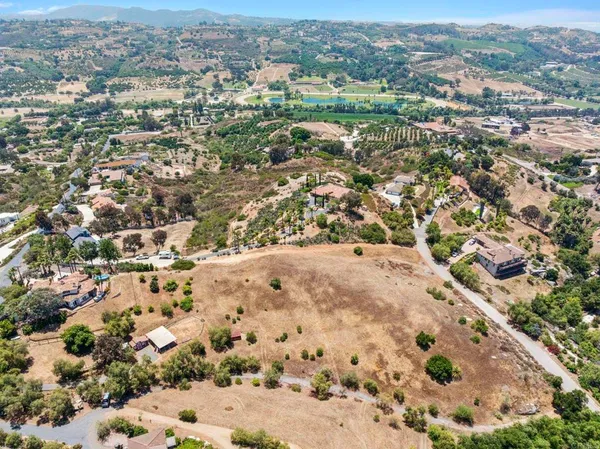 $425,000 | 31801 Wrightwood Road, Bonsall, CA 92003