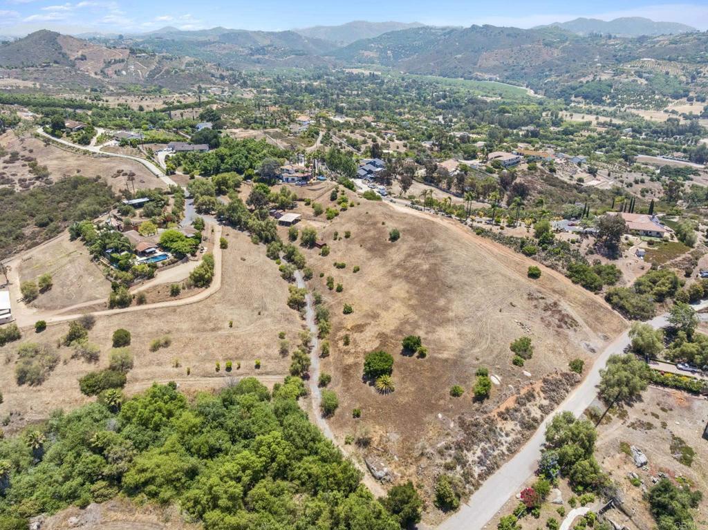 31801 Wrightwood Road Bonsall, CA 92003 - Photo 20 of 45