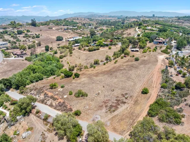 $425,000 | 31801 Wrightwood Road, Bonsall, CA 92003
