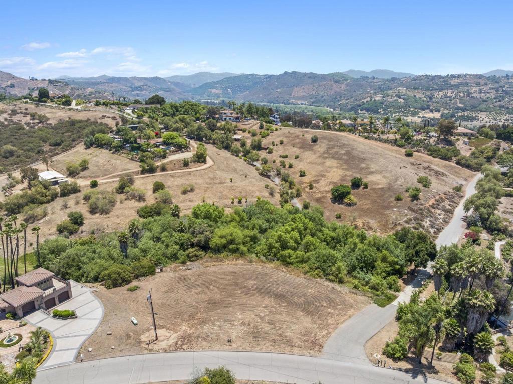 31801 Wrightwood Road Bonsall, CA 92003 - Photo 28 of 45