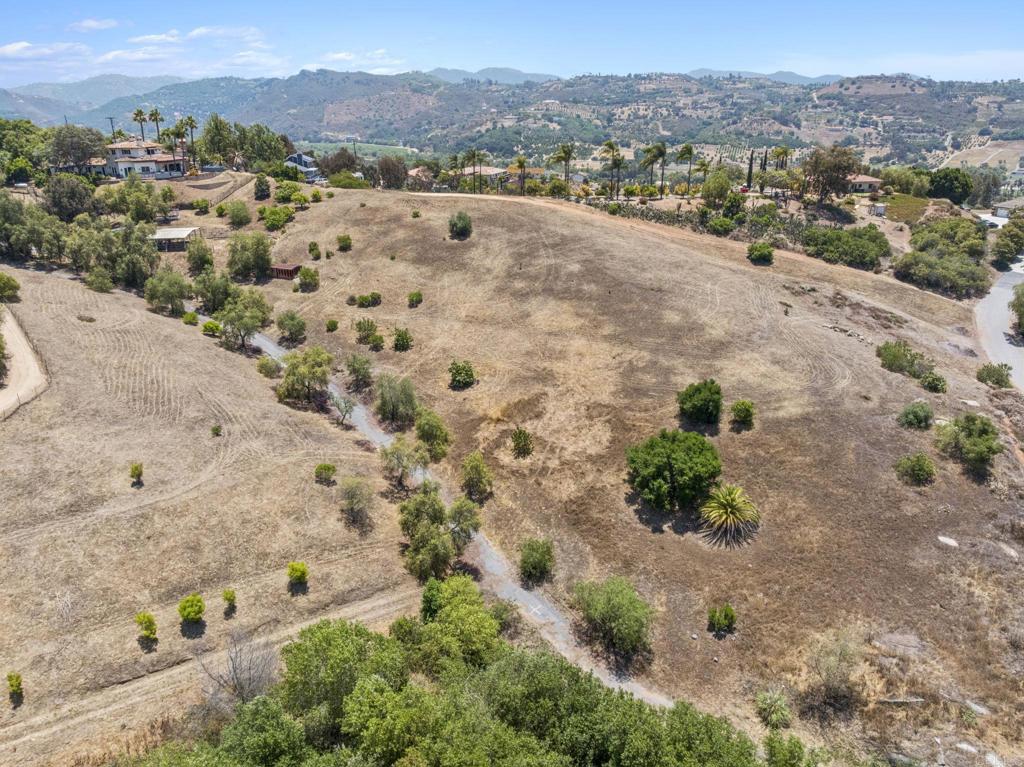 31801 Wrightwood Road Bonsall, CA 92003 - Photo 32 of 45