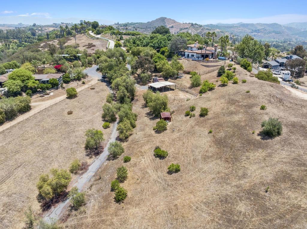 31801 Wrightwood Road Bonsall, CA 92003 - Photo 34 of 45