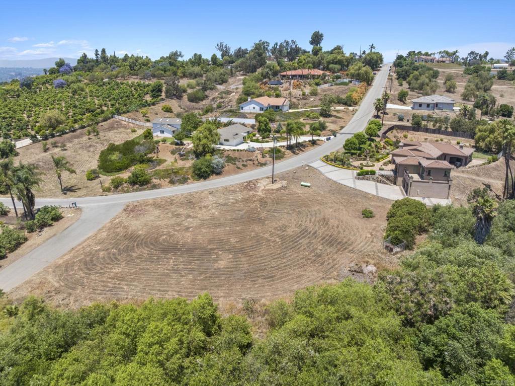 31801 Wrightwood Road Bonsall, CA 92003 - Photo 36 of 45