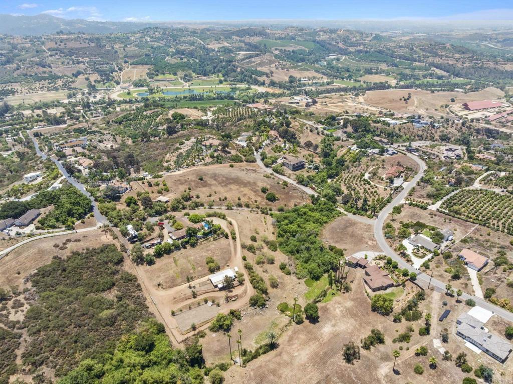 31801 Wrightwood Road Bonsall, CA 92003 - Photo 40 of 45