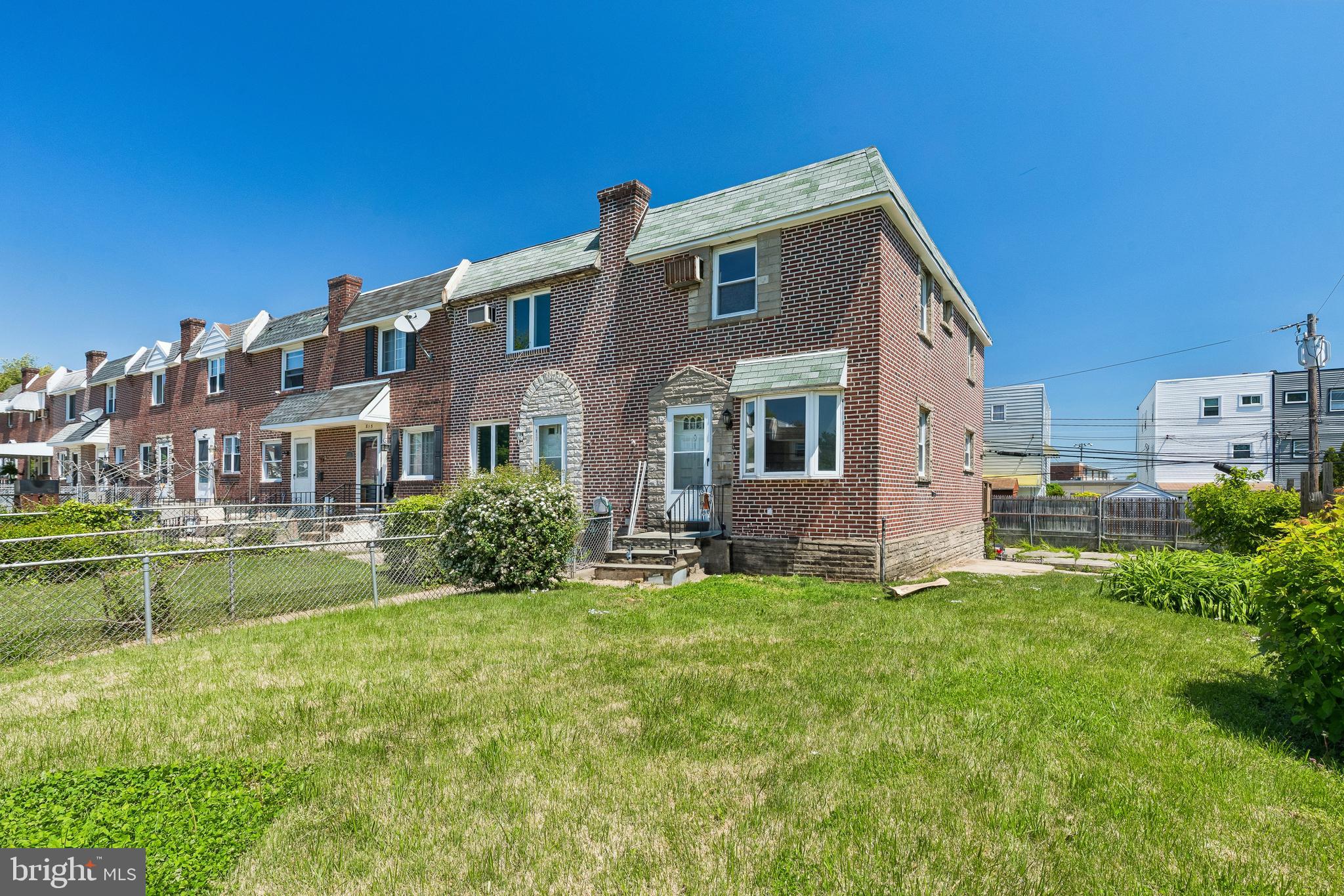819 Grant Road Folcroft, PA 19032 - Photo 1 of 38 Gallery Image 1