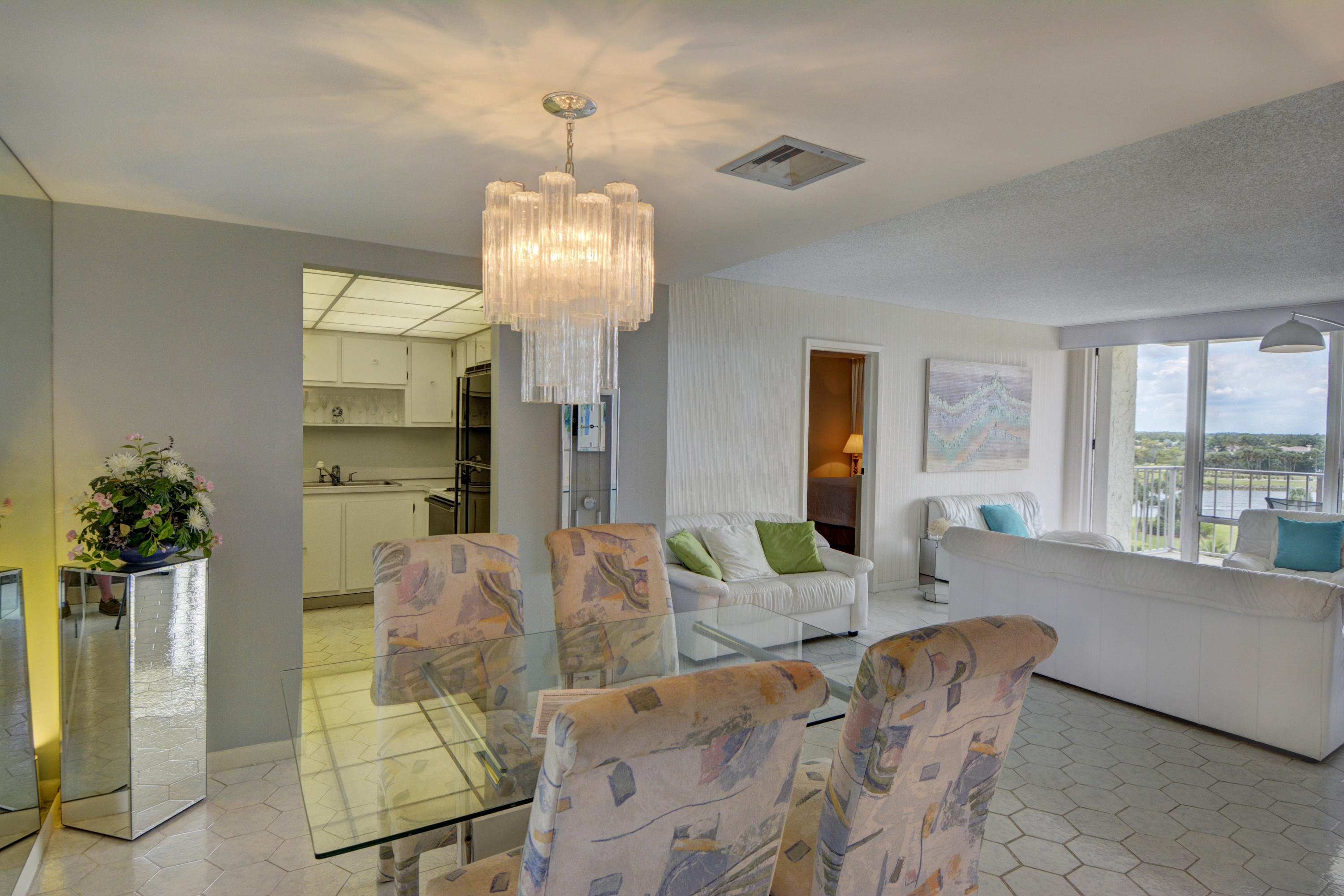 336 Golfview Road, Unit 614 North Palm Beach, FL 33408 - Photo 12 of 47 DINING AREA